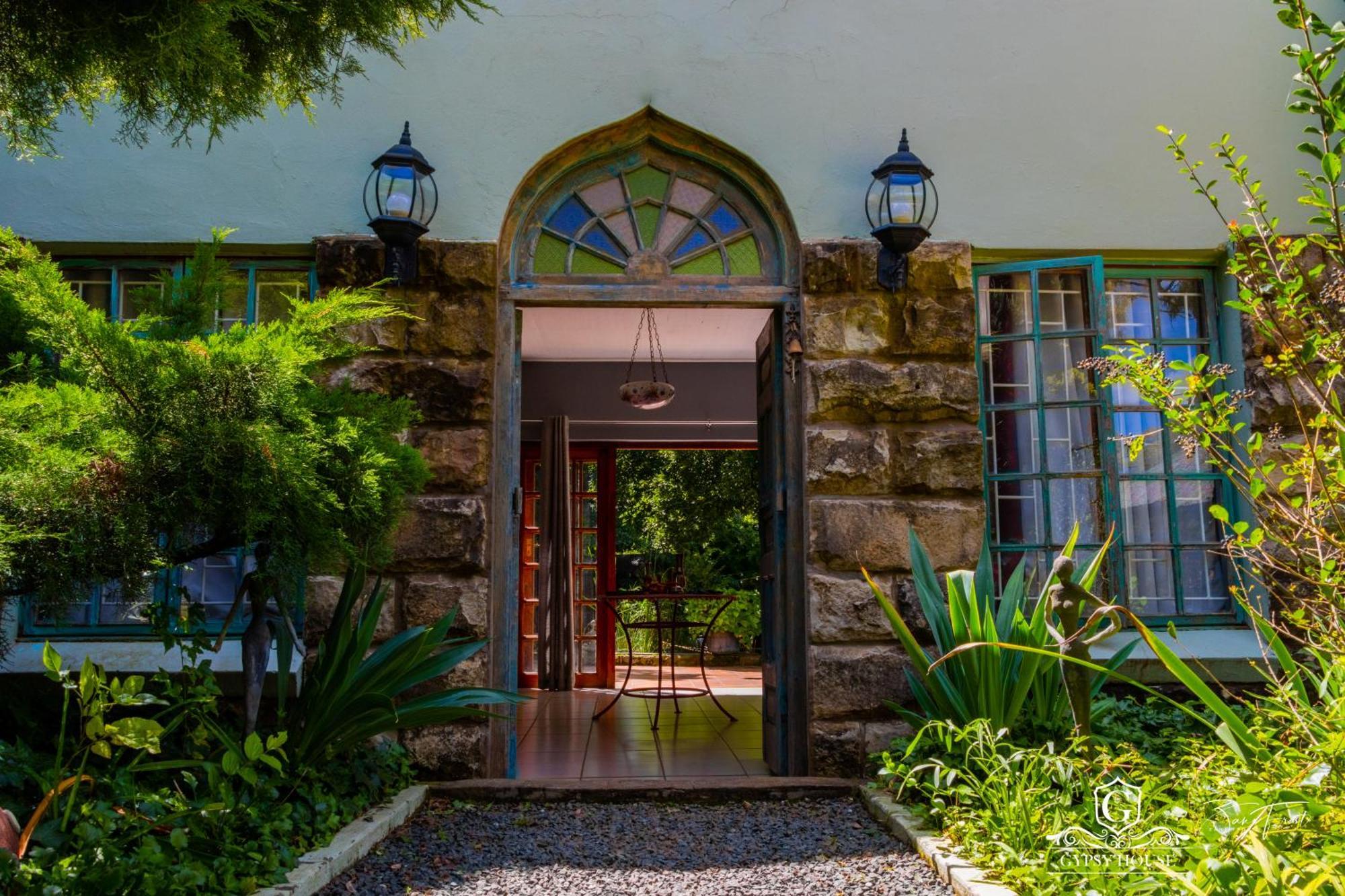 Gypsy Guest House Clarens Esterno foto