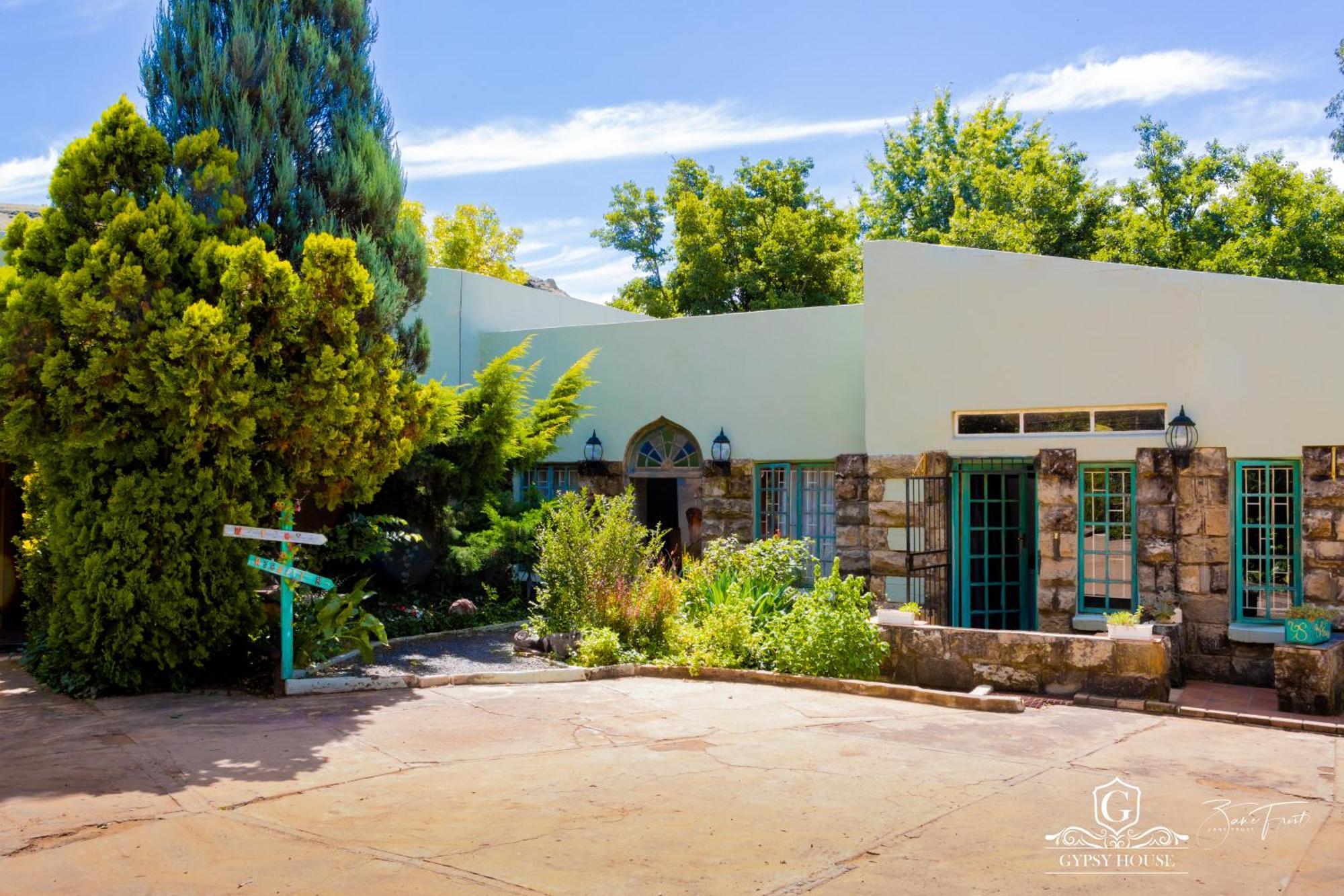 Gypsy Guest House Clarens Esterno foto